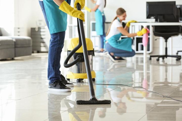 Housekeeping of residential buildings - Quebec
